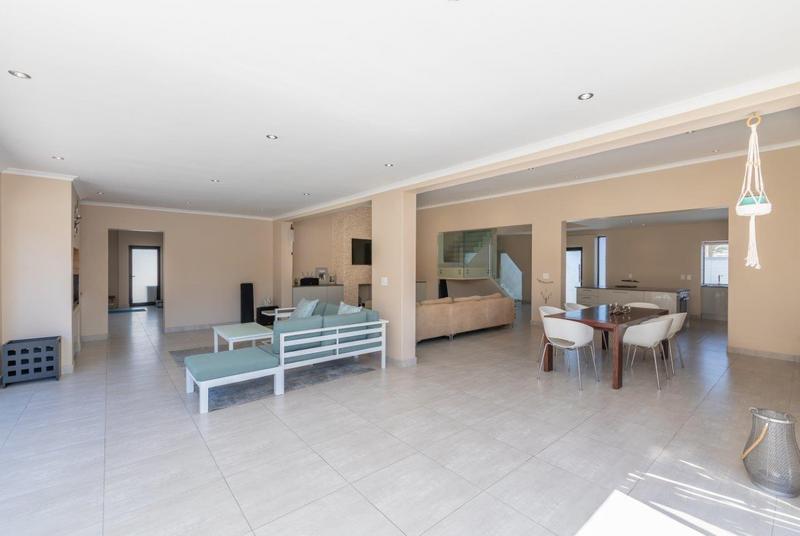 7 Bedroom Property for Sale in Melkbosstrand Western Cape